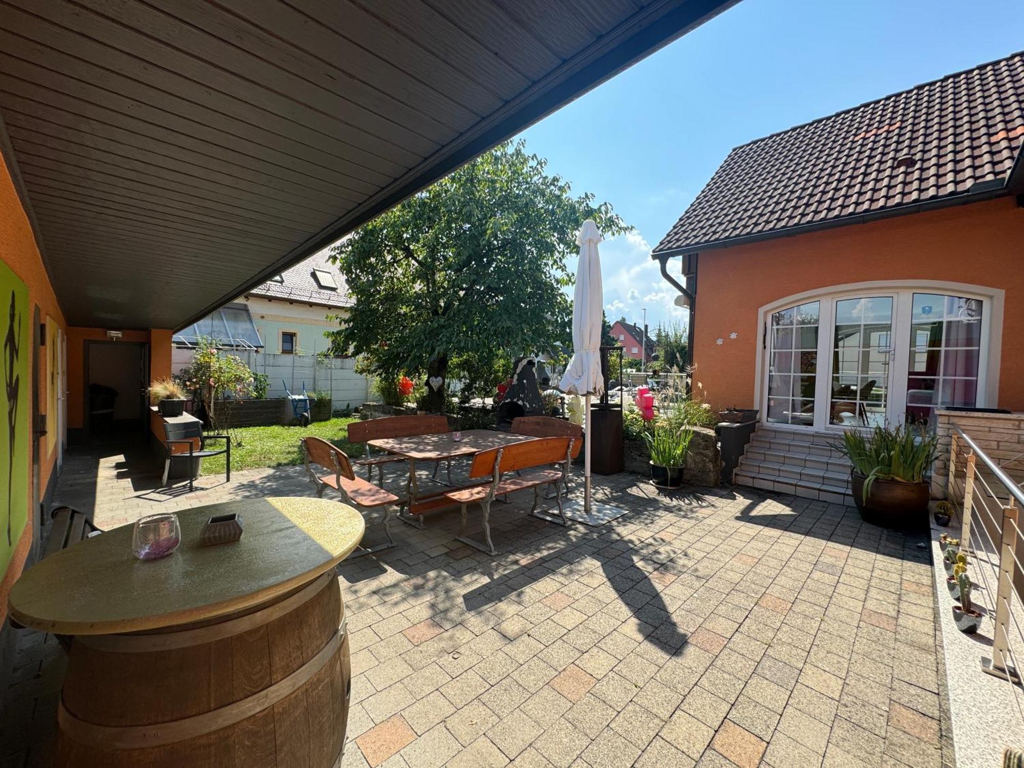 B&B'S Im Aischgrund Adelsdorf Exteriör bild