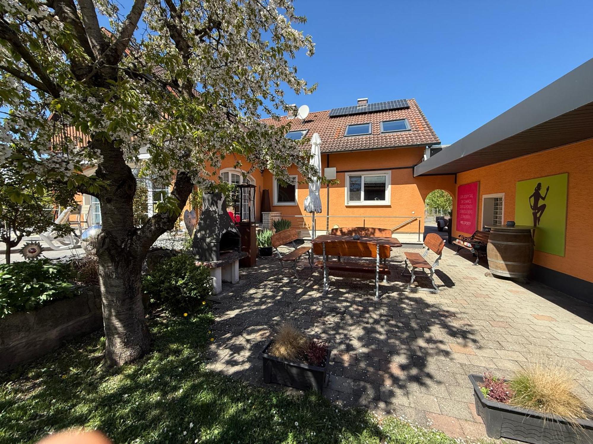 B&B'S Im Aischgrund Adelsdorf Exteriör bild