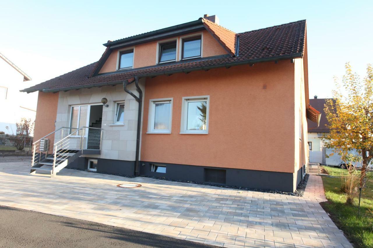 B&B'S Im Aischgrund Adelsdorf Exteriör bild